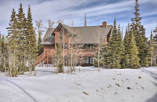Brian Head Cabaña | Ski-in/ski-out Cabin: Lift to Brian Head Resort!