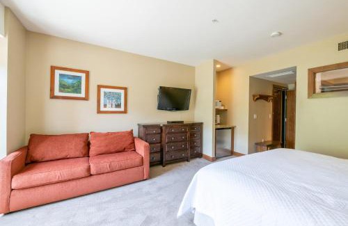 Park City Casa | Ski In Ski Out Conde Nast and Forbes Award Winner Hotel Room Pool Hot Tub Fitness C005A