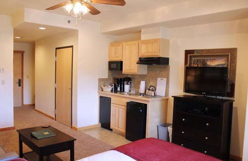 Four O'Clock Complejo | Spring Break 2023 Ski in/Ski out Luxury Condo Sleeps 8