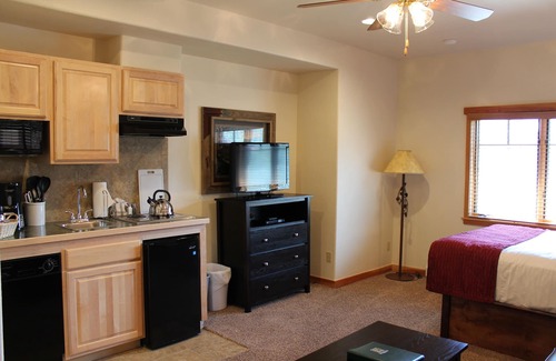 Four O'Clock Complejo | Spring Break 2023 Ski in/Ski out Luxury Condo Sleeps 8