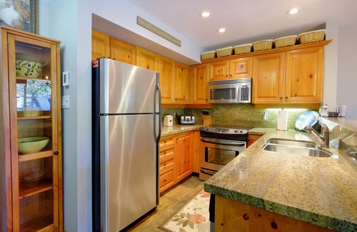 Upper Village Casa | Ski In / Out - Jacuzzi privado - 3 BR- Gran terraza con barbacoa, Wifi gratuito y estacionamiento gratuito