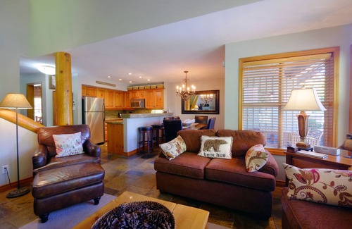 Upper Village Casa | Ski In / Out - Jacuzzi privado - 3 BR- Gran terraza con barbacoa, Wifi gratuito y estacionamiento gratuito