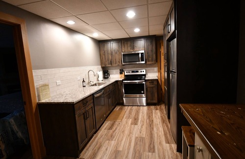 Boyne Falls Condominio | Disfrute de unas puras vacaciones de verano en Michigan. Reserva verano ahora.