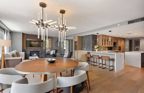 Snowmass Village Condominio | Ski In Ski Out Penthouse in Luxury Resort - Stunning 3 Bedroom