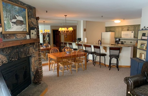 Stratton Mountain Condominio | Stratton Mountain Ski In / Ski Out Obertal 'F' Edificio 2 Bedrm, 1 Bth