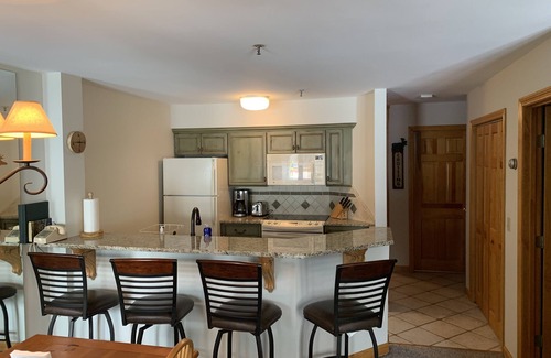 Stratton Mountain Condominio | Stratton Mountain Ski In / Ski Out Obertal 'F' Edificio 2 Bedrm, 1 Bth