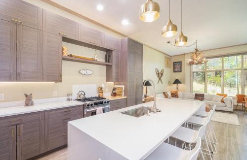 Mountain Village Casa | Ski in Ski out Village Creek condo in the Mountain Village Core
