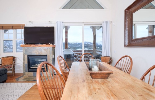Saddle Ridge Casa | Ski-in/Ski-out w/Private Hot Tub & Pet Friendly in Moonlight - Saddle Ridge - Mountain Vista Chalet