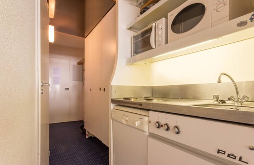 Arc-2000 Apartamento | Estudio a pie de pista con balcón y cocina, 4 pers