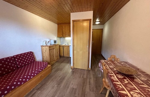 Meribel Apartamento | Estudio de montaña para 4 personas, acceso a pistas y piscina