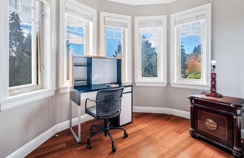 Shaughnessy Casa | Ski Lover's 1-bedroom Suite B+C in Vancouver
