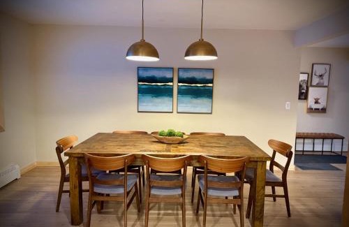 Stockbridge Casa | Ski Mountain Home Unit A