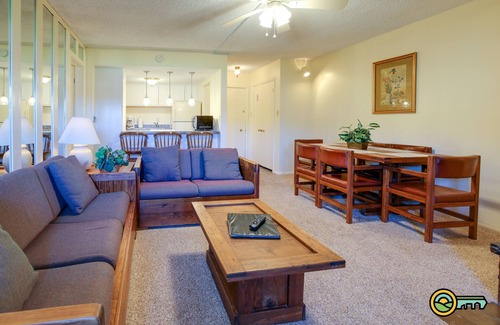 Mount Jackson Condominio | Ski/MTB/Golf Condo (#103) - Slope side | Walk out to ski slopes & mountain bike park!