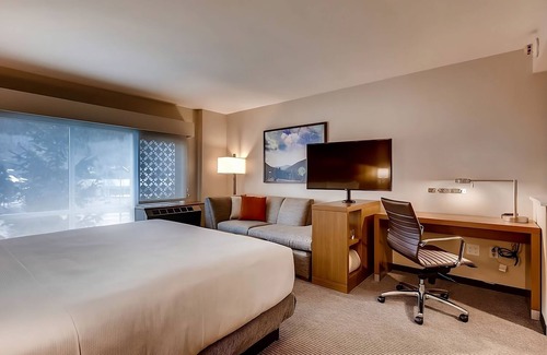 Mountain House Hotel | Ski Paradis! 3 Pet-friendly Units, Free Breakfast, Shuttle, Outdoor Jacuzzi!