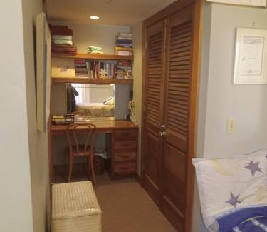 Warren Casa | Ski to your back door! Shared condo with ski professional and cat.