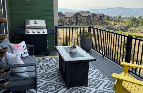 Eagle Casa | Ski Vail - 3 bedroom house in Gypsum adjacent to BLM nature trails
