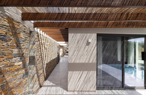 Achladies Villa | SKIATHOS SYMBOL VILLAS