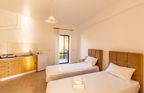 Nea Skioni Casa | Skioni Studios