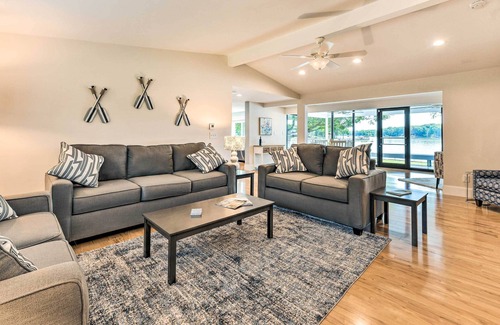 Troutman Casa | 'Skipper's Lighthouse' Retreat on Lake Norman