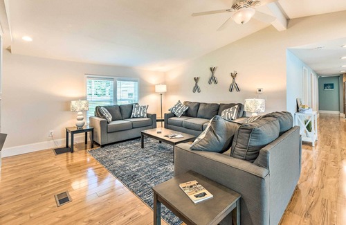 Troutman Casa | 'Skipper's Lighthouse' Retreat on Lake Norman