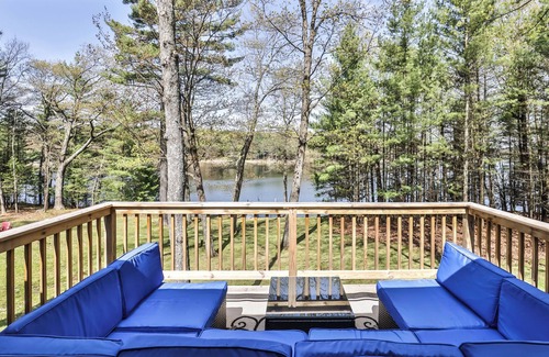 Arbor Vitae Casa | Skipping Stone on Towanda Lake