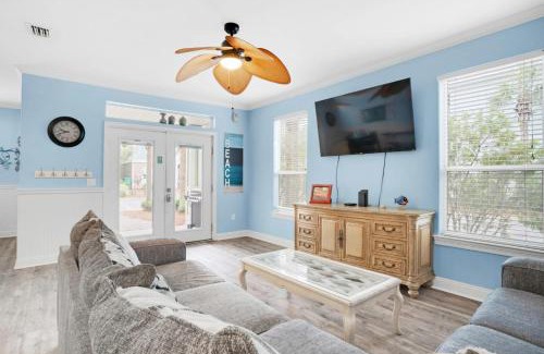 Villages of Crystal Beach Casa | Skips Corner Pet Friendly Beach Trolley