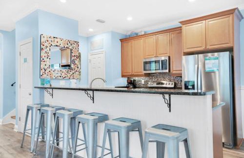 Villages of Crystal Beach Casa | Skips Corner Pet Friendly Beach Trolley