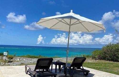 Governor's Harbour Casa | Sky Beach Club Rock House home