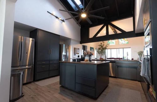 Crest Casa | Sky Candy Estate - Sunrise+Sunset Views, Pool, Spa