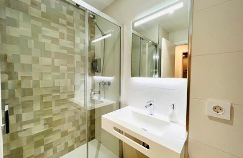 Hacienda Bizcochero Apartamento | Sky Garden & seasonal pool views by ELE Apartments