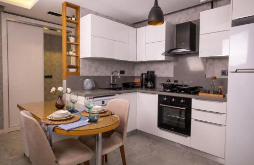 Cukurova Apartamento | Sky Garden Suites