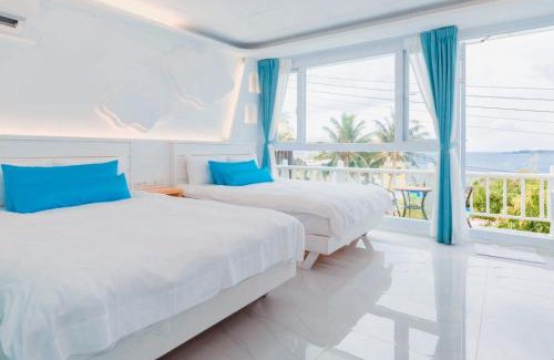 South Beach Casa | Sky Grass