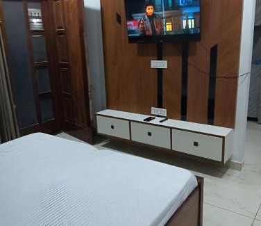Chandigarh Cama Y Desayuno | Sky Havens Retreat