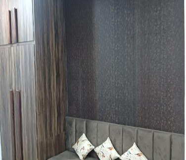 Chandigarh Cama Y Desayuno | Sky Havens Retreat
