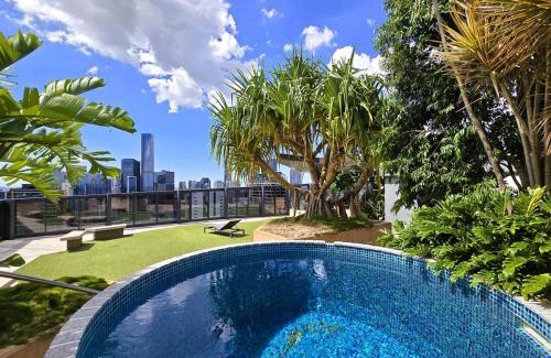 South Brisbane Apartamento | Sky-High 2BR in CBD Spectacular Views Level 23