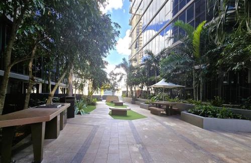 South Brisbane Apartamento | Sky-High 2BR in CBD Spectacular Views Level 23