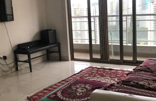 Phase 1 Apartamento | Sky High at Blue Ridge 22nd Floor-Standard Bedroom