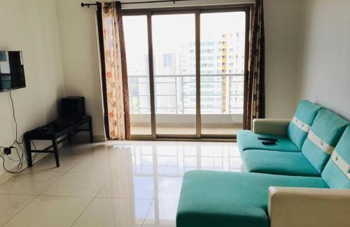 Phase 1 Apartamento | Sky High at Blue Ridge 22nd Floor-Standard Bedroom