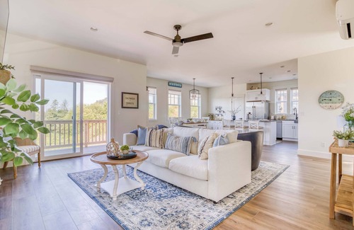 Depoe Bay Casa | Sky-High King Suite, Ocean Views, Hot Tub, Game Room, Media Room in Depoe Bay!