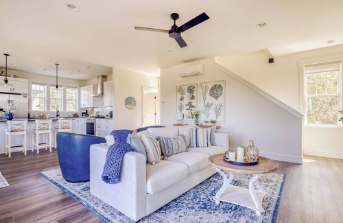 Depoe Bay Casa | Sky-High King Suite, Ocean Views, Hot Tub, Game Room, Media Room in Depoe Bay!