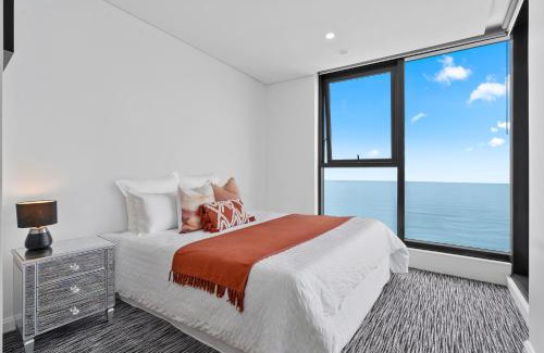 Surfers Paradise Apartamento | Sky-High Villa with Wide Ocean Views - Pet Friendly