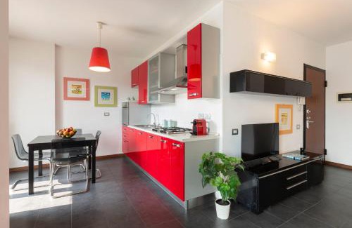 Milan Apartamento | Sky Home Santa Giulia