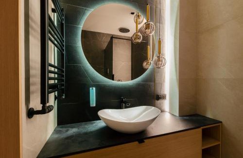 Baluty Apartamento | SKY Home- Wood Penthouse -Manufaktura, Parking, Klimatyzacja, Dostęp na Kod