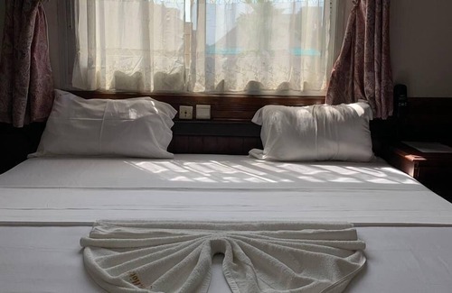 Douala Hotel | SKY Hotel Bonapriso