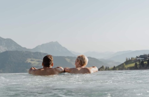 Haus Casa | Sky Suite Large, separate WC and bath/shower (from 7 nights) - Nature and Wellness Hotel