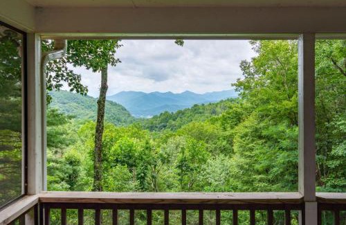 Sky Valley Casa | Sky Valley Retreat with Fire Pit and Mountain Views!