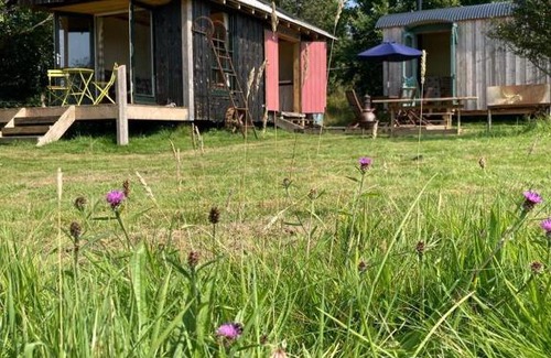 Redruth Chalet De Esquí | Sky View Shepherd's Huts with Woodburning Hot Tub
