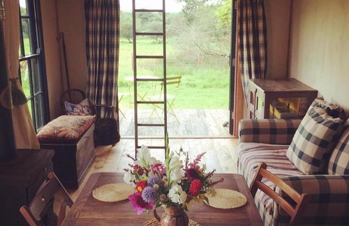 Redruth Chalet De Esquí | Sky View Shepherd's Huts with Woodburning Hot Tub