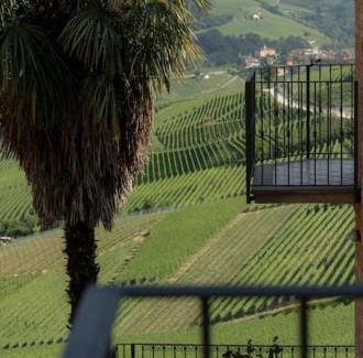 La Morra Apartamento | Sky & Vineyards - Mora -