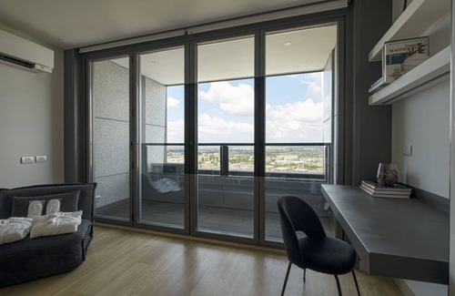 Torrino Apartamento | SKY27 - Penthouse with terrace and luxury executive suite